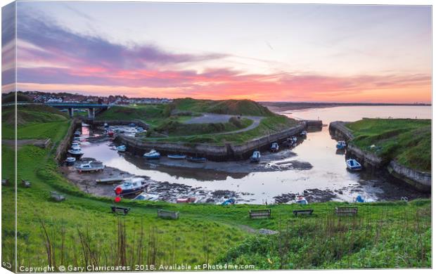 Low Tide at Seaton Sluice Canvas Print by Gary Clarricoates
