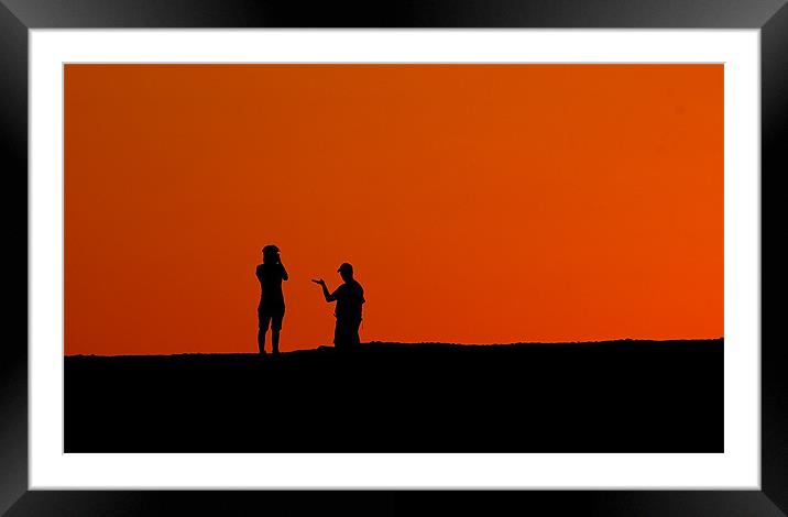 Silhouettes in the desert Framed Mounted Print by Simon Curtis