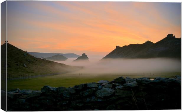 Sunset at The Valley of Rocks Canvas Print by graham young