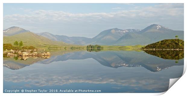 Summer Reflections of Lochan na h-Achlaise Print by Stephen Taylor