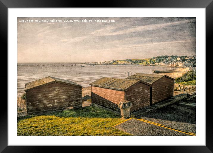 Swanage Beach huts Bay Framed Mounted Print by Linsey Williams
