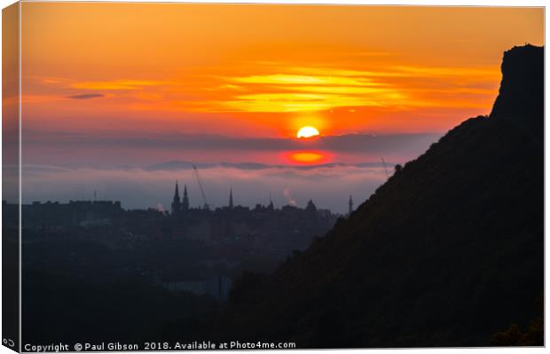 Sunset Over Edinburgh Canvas Print by Paul Gibson