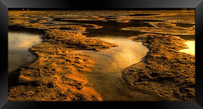Sand & sea at Mawgan Porth Framed Print by Rob Hawkins