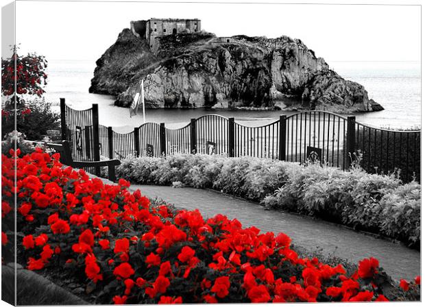 St Catherine,s Island,B+W.Colour.Tenby. Canvas Print by paulette hurley