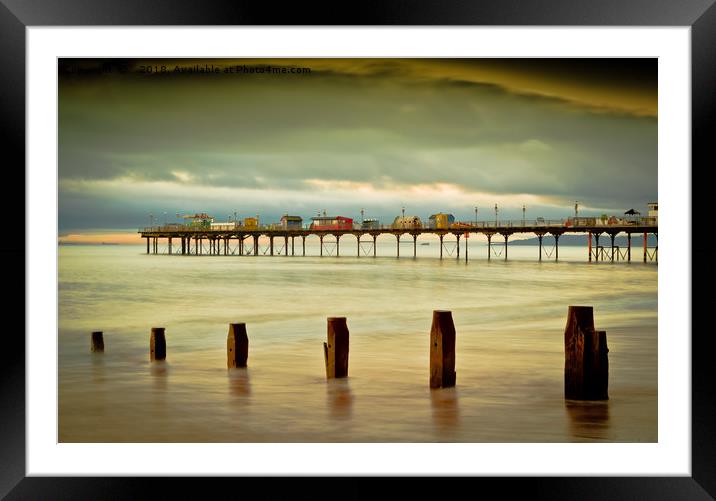 Teignmouth Pier At dawn. Framed Mounted Print by Tracey Yeo
