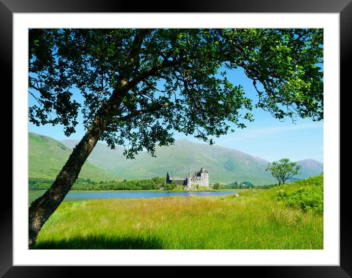 Kilchurn Castle from the banks of Loch Awe. Framed Mounted Print by Tommy Dickson