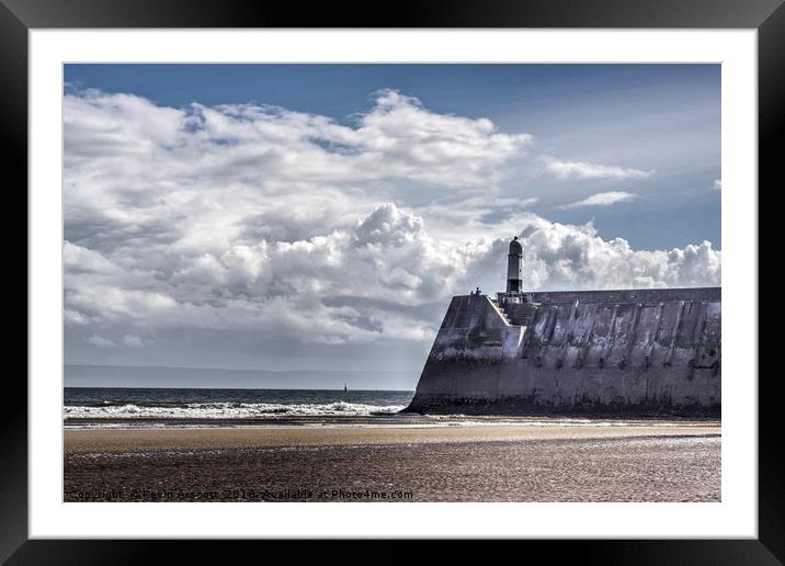 Porthcawl Lighthouse, South Wales Framed Mounted Print by Kevin Arscott