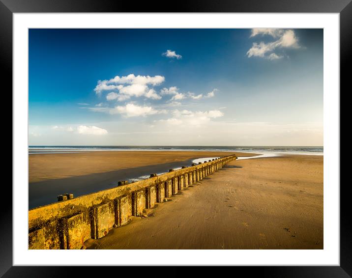 The Groyne at Amroth Beach, Pembrokeshire. Framed Mounted Print by Colin Allen