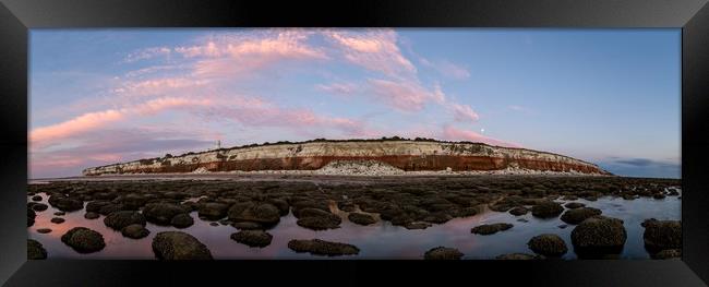Hunstanton cliffs panorama Framed Print by Gary Pearson