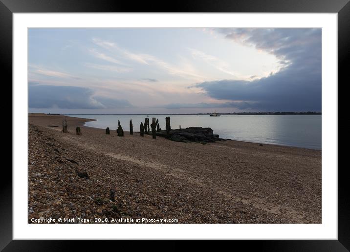 River Orwell sunset from Felixstowe with groyne Framed Mounted Print by Mark Roper