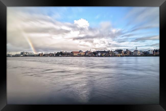 Looking toward King’s Lynn over the Great Ouse  Framed Print by Gary Pearson