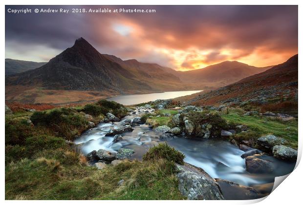 Towards Tryfan Print by Andrew Ray