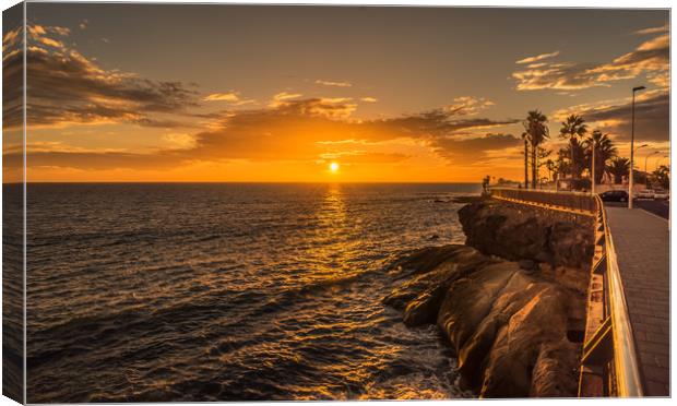 Such a pretty sunset.......... Canvas Print by Naylor's Photography