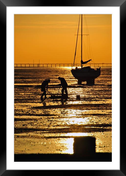 Sunset Thorpe Bay Southend on Sea Essex  Framed Mounted Print by Andy Evans Photos