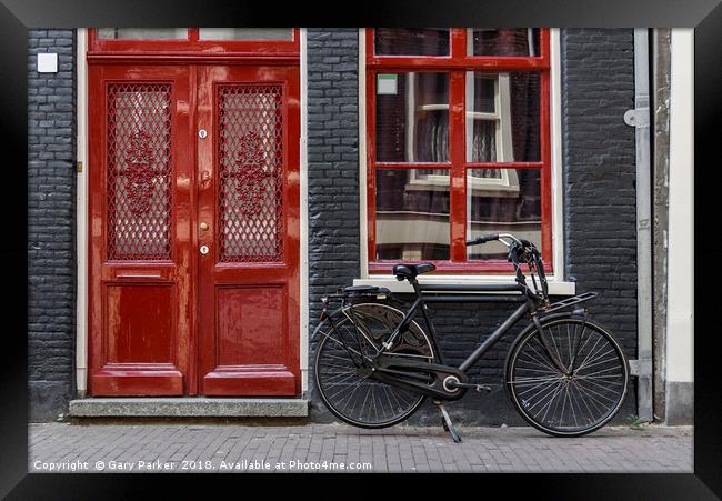 The red door Framed Print by Gary Parker