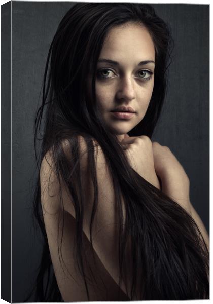 Innocent young woman Canvas Print by Johan Swanepoel