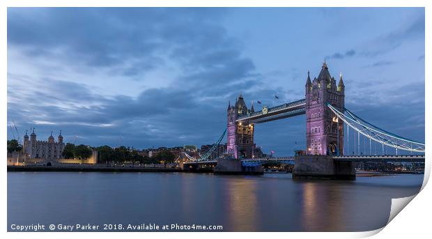 Tower Bridge, London, at sunset Print by Gary Parker