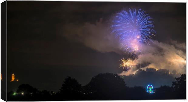 Fireworks,Wallace monument and Stirling Castle Canvas Print by Garry Quinn