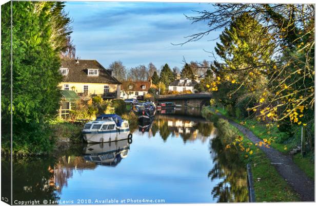 Towpath Into Hungerford Canvas Print by Ian Lewis