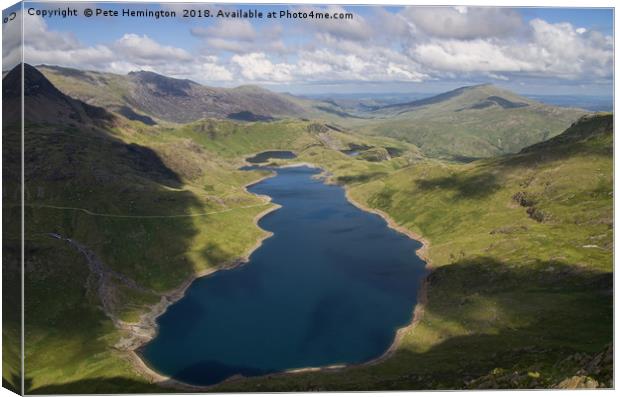 Llyn LLydaw in Snowdonia Canvas Print by Pete Hemington