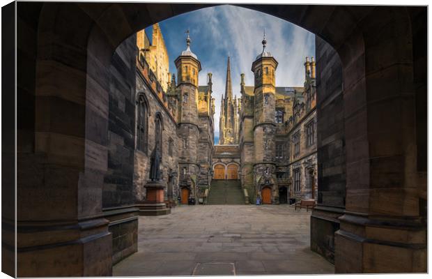 The New College courtyard, Edinburgh Canvas Print by Miles Gray