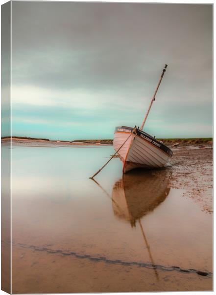 Sailing boat at low tide, Burnham Overy Staithe, n Canvas Print by Graeme Taplin Landscape Photography