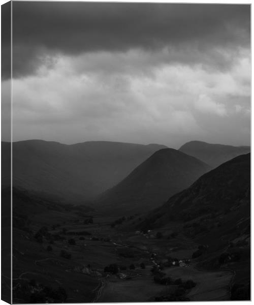 Moody Martindale Canvas Print by Arran Stobart
