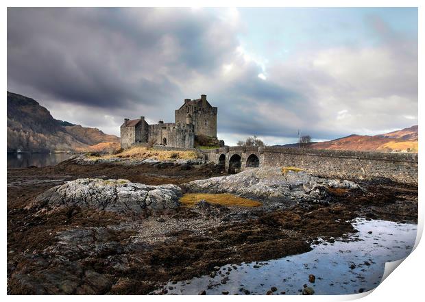 Eilean Donan Castle Print by tim miller
