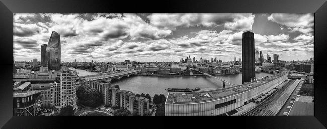 London Panorama Framed Print by Scott Anderson