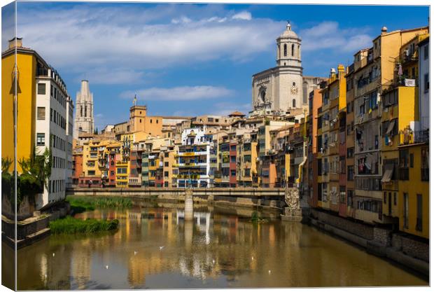 Riverside houses in Girona's Old quarter Canvas Print by George Robertson