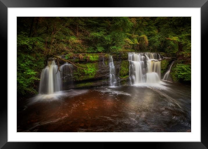 Sgwd y Pannwr waterfall Framed Mounted Print by Leighton Collins
