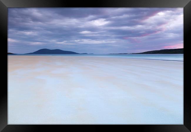 Luskentyre with Chaipavel in the distance Framed Print by Robert McCristall