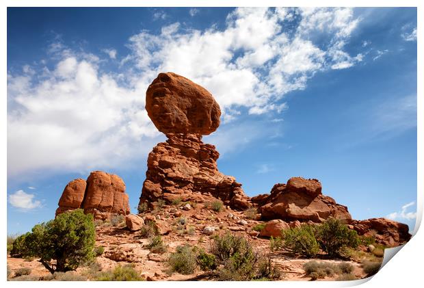 Balanced rock in Arches National Park Print by Thomas Baker