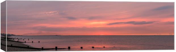 Kent coast sunset Canvas Print by Robin Lee
