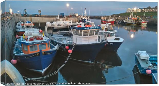 Seahouses Harbour Canvas Print by Kevin Maughan