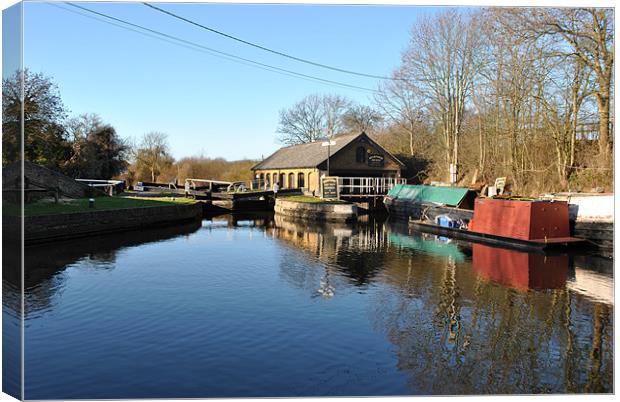Bulbourne Dry Dock Canvas Print by graham young