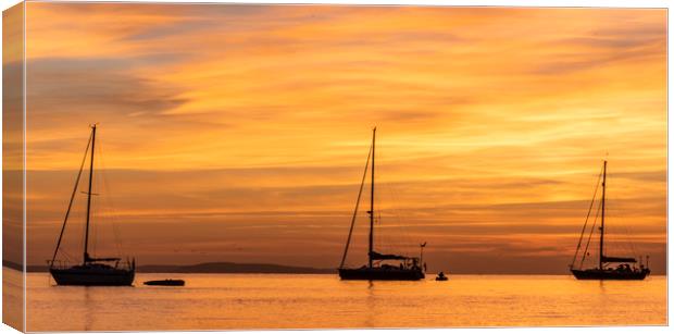 Isle of Wight Sunset Canvas Print by Graham Custance