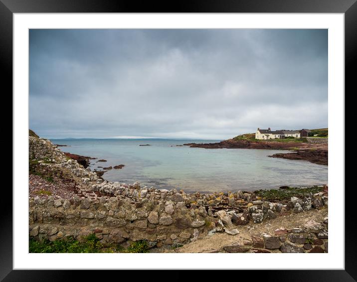 St Brides Bay in Pembrokeshire. Framed Mounted Print by Colin Allen