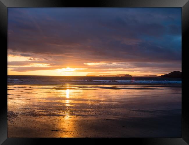Newgale Beach Sunset. Framed Print by Colin Allen