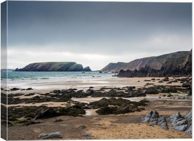 Marloes Sands, Pembrokeshire. Canvas Print by Colin Allen