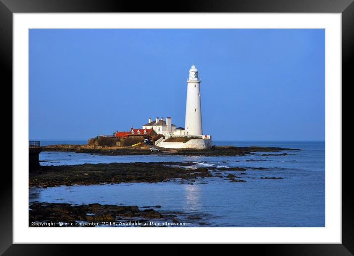 St Marys Lighthouse  Framed Mounted Print by eric carpenter