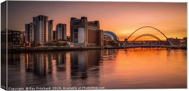 River Tyne Sunset  Canvas Print by Ray Pritchard