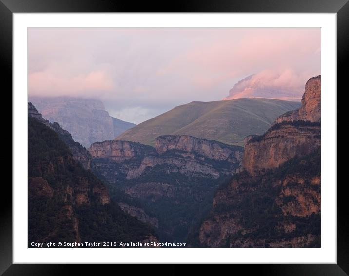 Canyon Anisclo Sunset Framed Mounted Print by Stephen Taylor