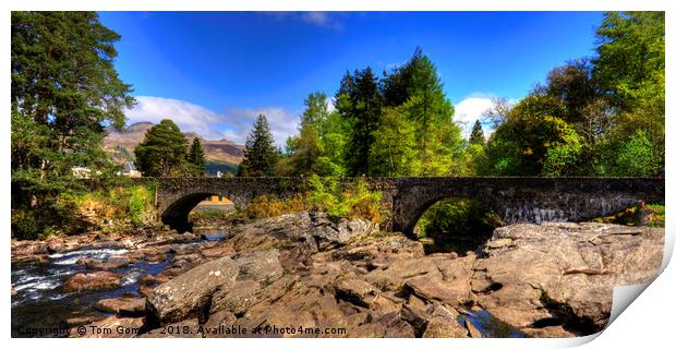 Bridge at Dochart Falls Print by Tom Gomez