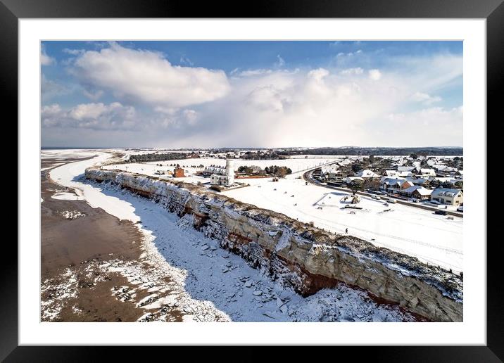 A Wintery day in Hunstanton  Framed Mounted Print by Gary Pearson