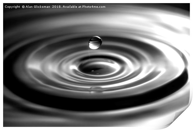A water droplet Print by Alan Glicksman
