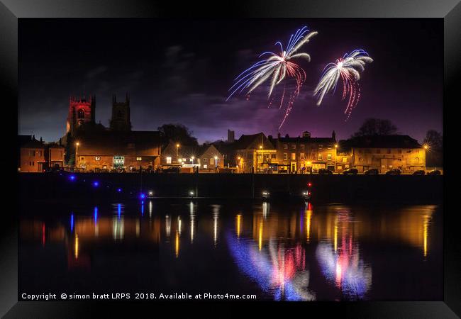 Kings Lynn fireworks over the river Ouse Framed Print by Simon Bratt LRPS