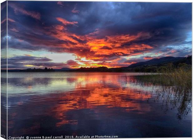 Lake of Menteith autumn sunset Canvas Print by yvonne & paul carroll