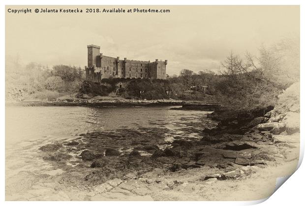 Dunvegan castle, Isle of Skye Print by Jolanta Kostecka