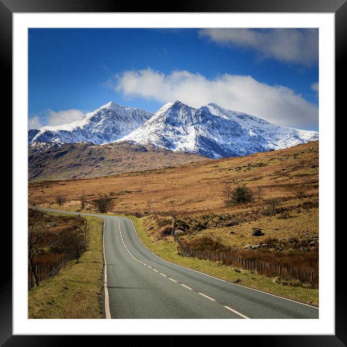 Snowdonia national park  Framed Mounted Print by chris smith